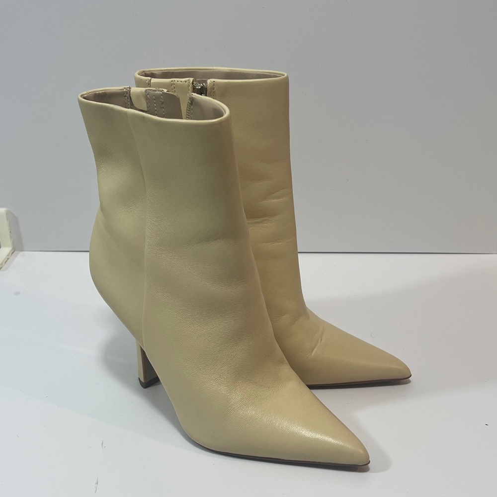 Sam Edelman Ella Ankle Boots Eggshell Size 8.5‎ pointed toe